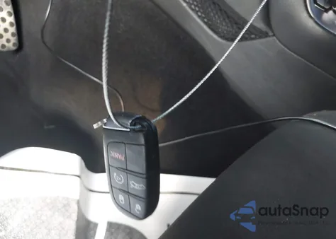 2019 Dodge Challenger R/T from USA, damaged, VIN 2C3CDZBT8KH747684